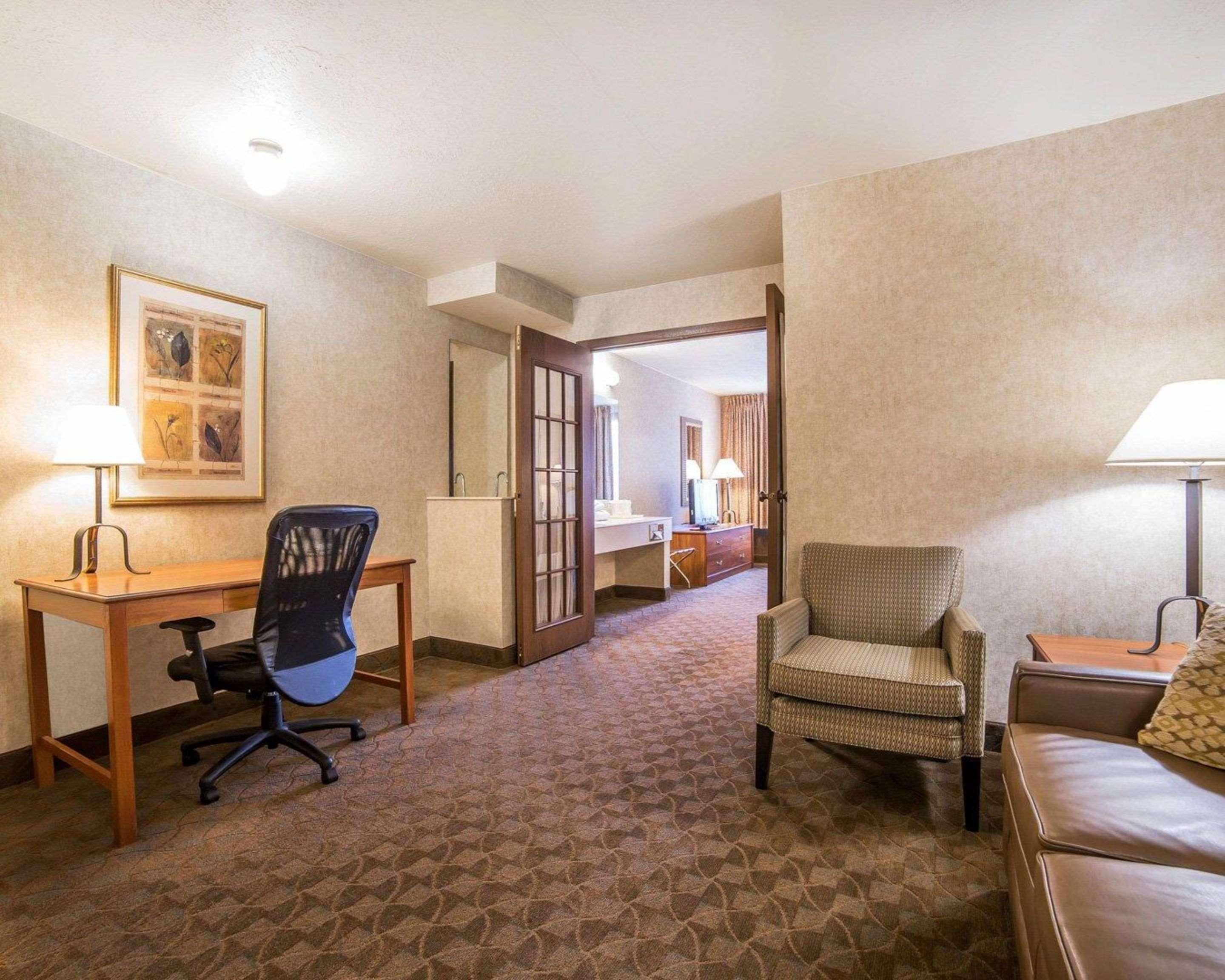 Quality Inn Homestead Park Billings Bagian luar foto